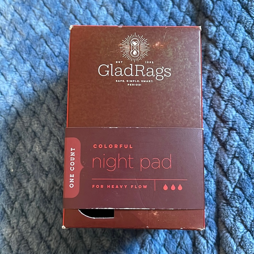 COPY - GladRags colorful night pad for heavy flow NIB with 2 extra absorbent li…